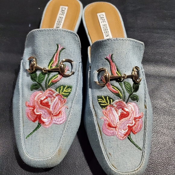 Cape Robbin Muels women's shoes - Picture 1 of 4